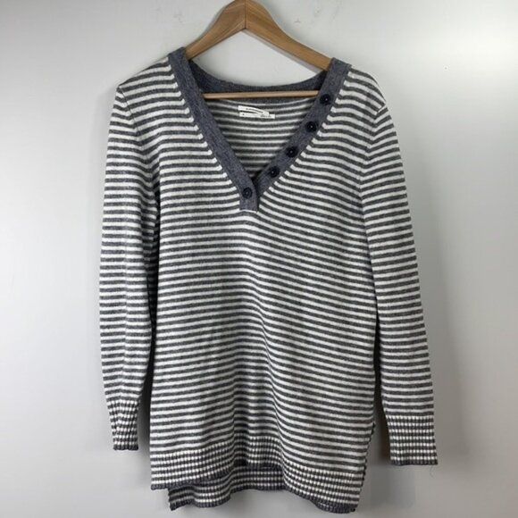 ANTHROPOLOGIE Serena Gray Stripe V Neck Pullover Sweater - Picture 2 of 9